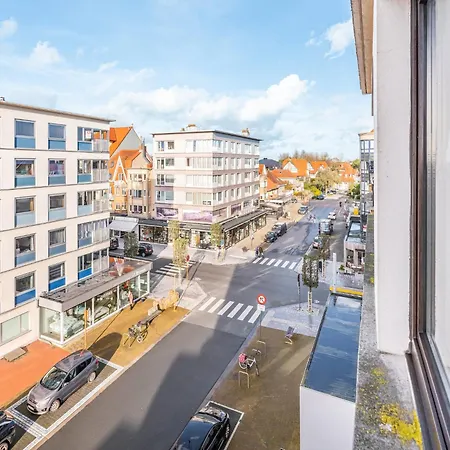 In Near The Sea, Cleaning Included Apartamento Koksijde